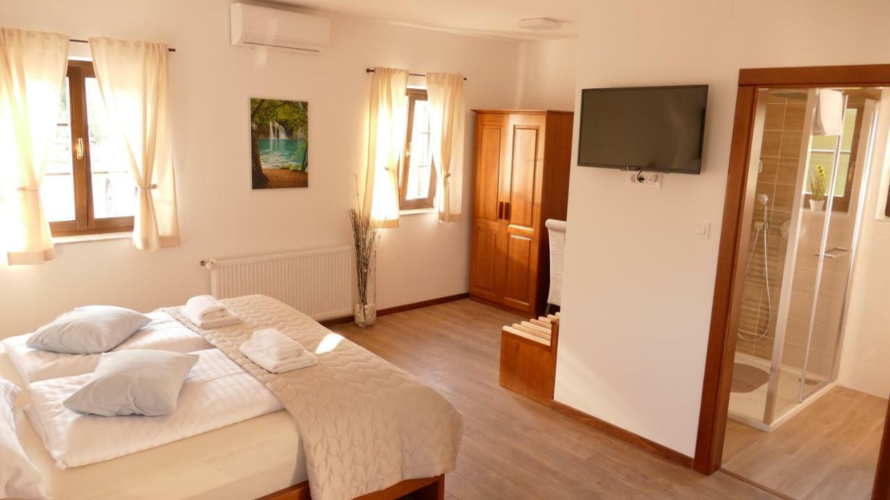 B&B Plitvice Lakes Villa Mija Plitvica selo Luaran gambar